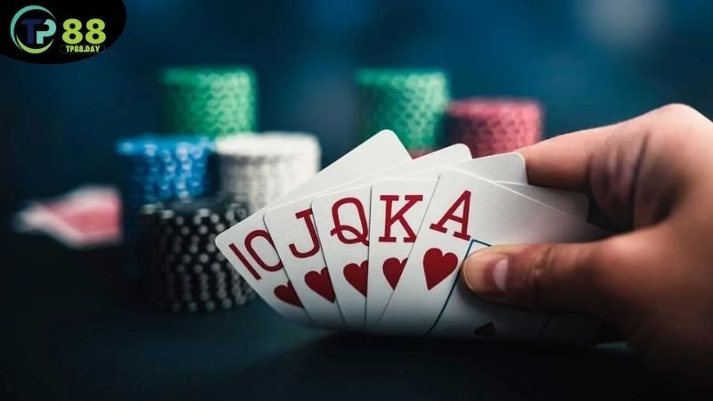 Cách chia bài Poker - Kỹ năng quan trọng mà một cược thủ cần có 7 cach-chia-bai-poker-trong-cac-bien-the-khac-cua-poker